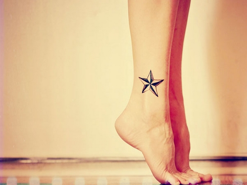 Морская звезда на ноге