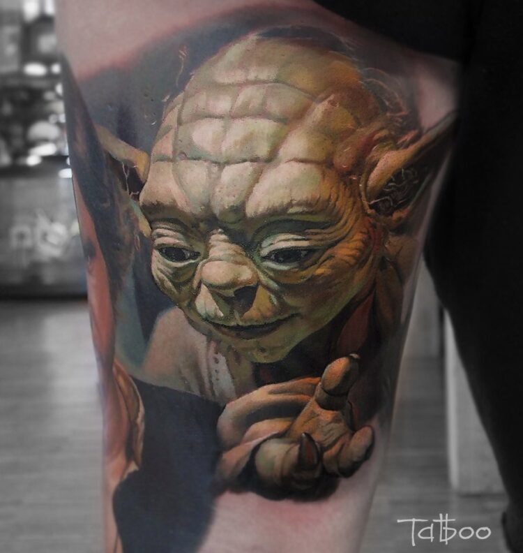 Реалистичная татуировка Мастера Йода