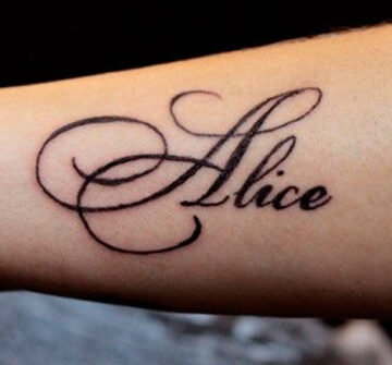 Имя Алиса на руке