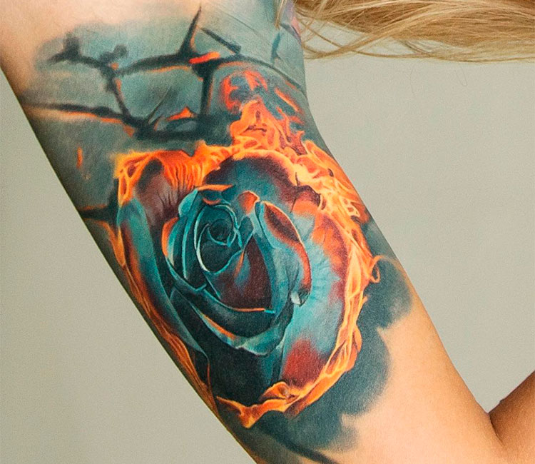 Татуировка горящая роза