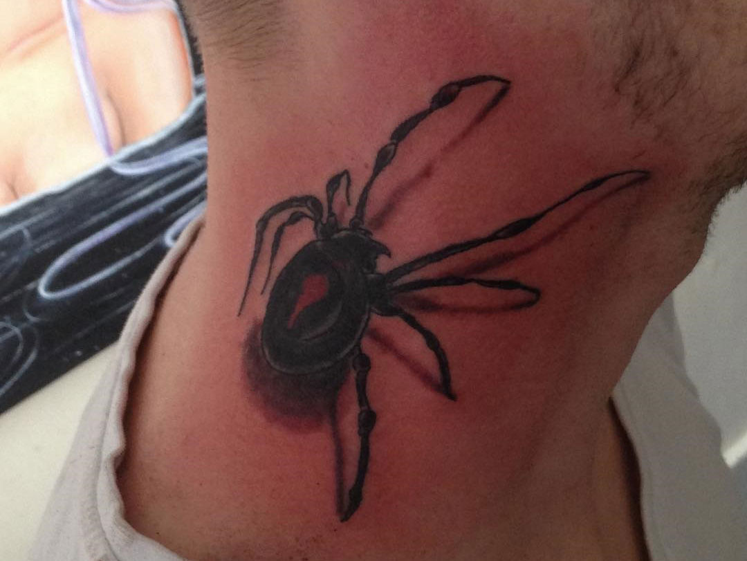Что значит татуировка паук на теле у девушки?
