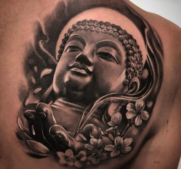 Будда, мужская тату на лопатке