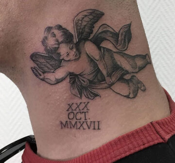 Катя Адушкина набила свою первую татуировку