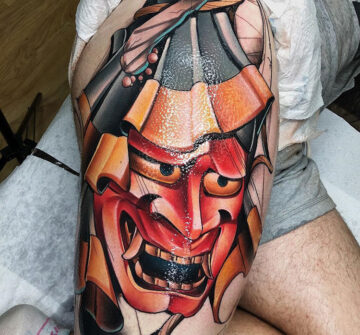 Японский демон, мужская тату на бедре
