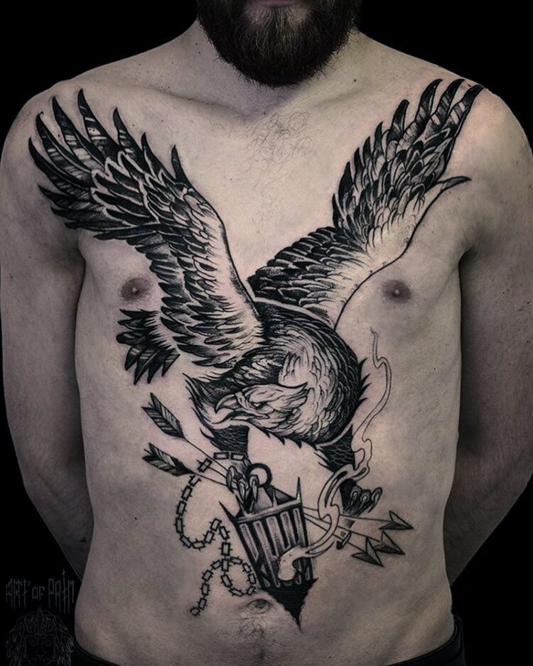 Тату black&grey, орел на груди,  на животе у парня