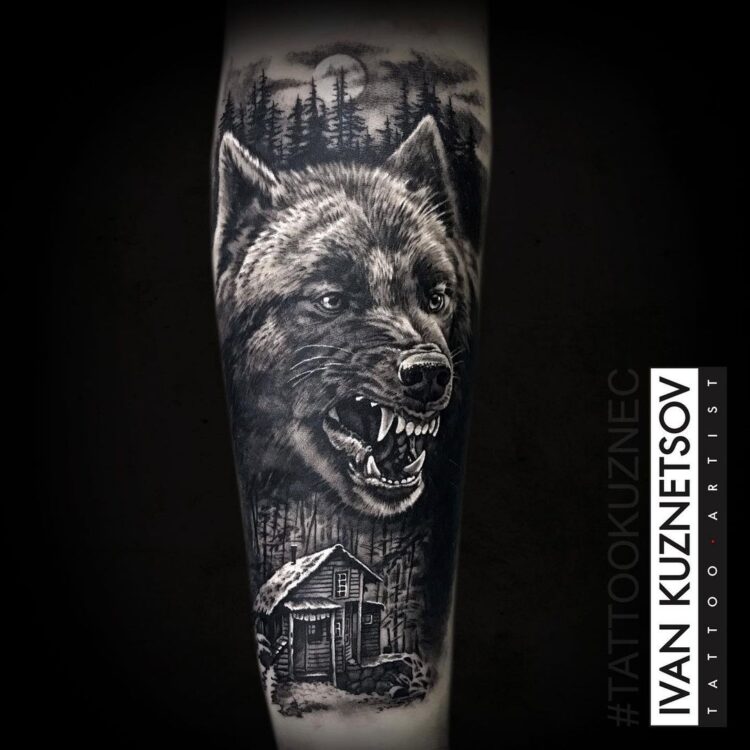 Злобный волк и домик, мужская тату на руке