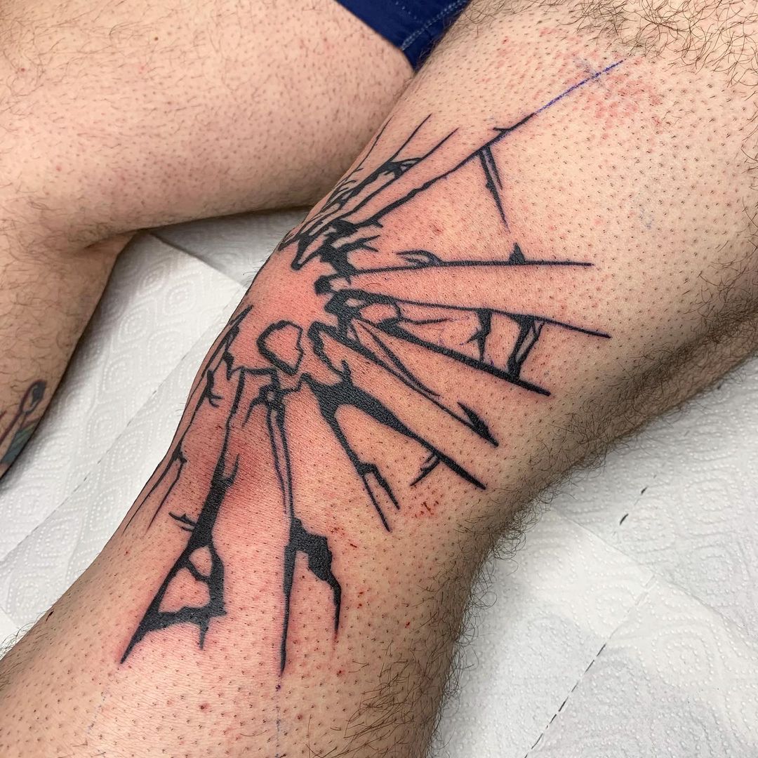 татуировка на колене звезда у мужчин