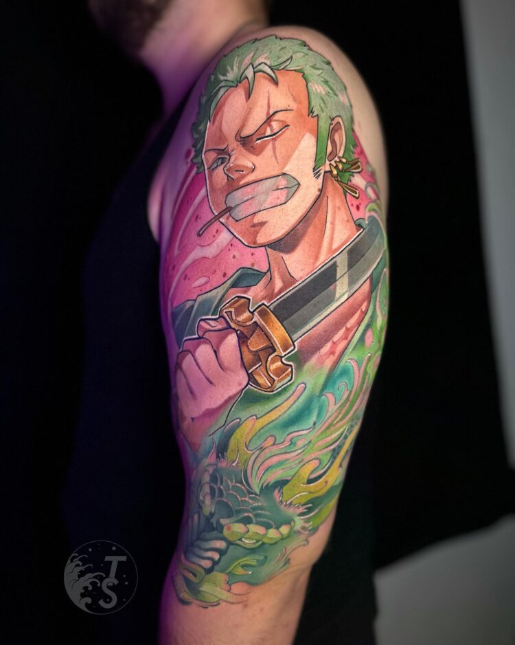 Ророноа Зоро из One Piece, тату на плече у парня